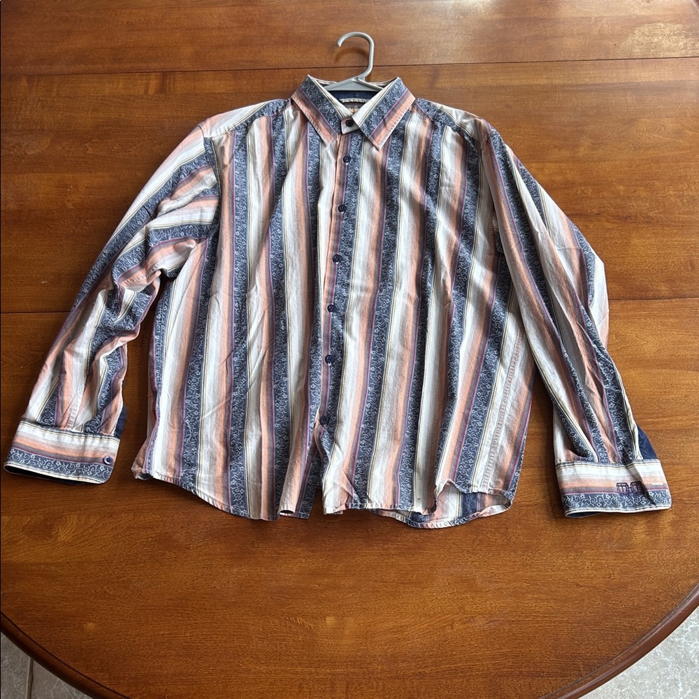 Stylish Striped Men's Shirt
